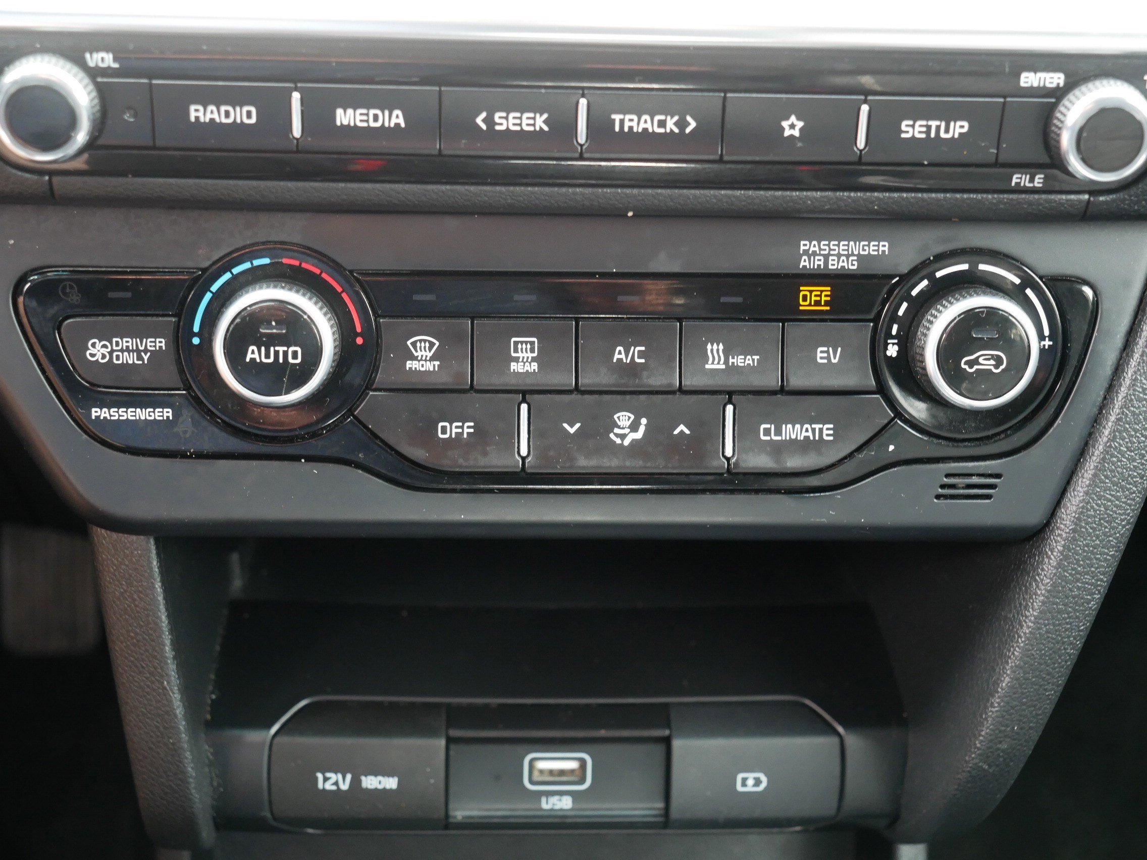 Certified 2021 Kia Niro EX w/ Cold Weather Package FWD image 23