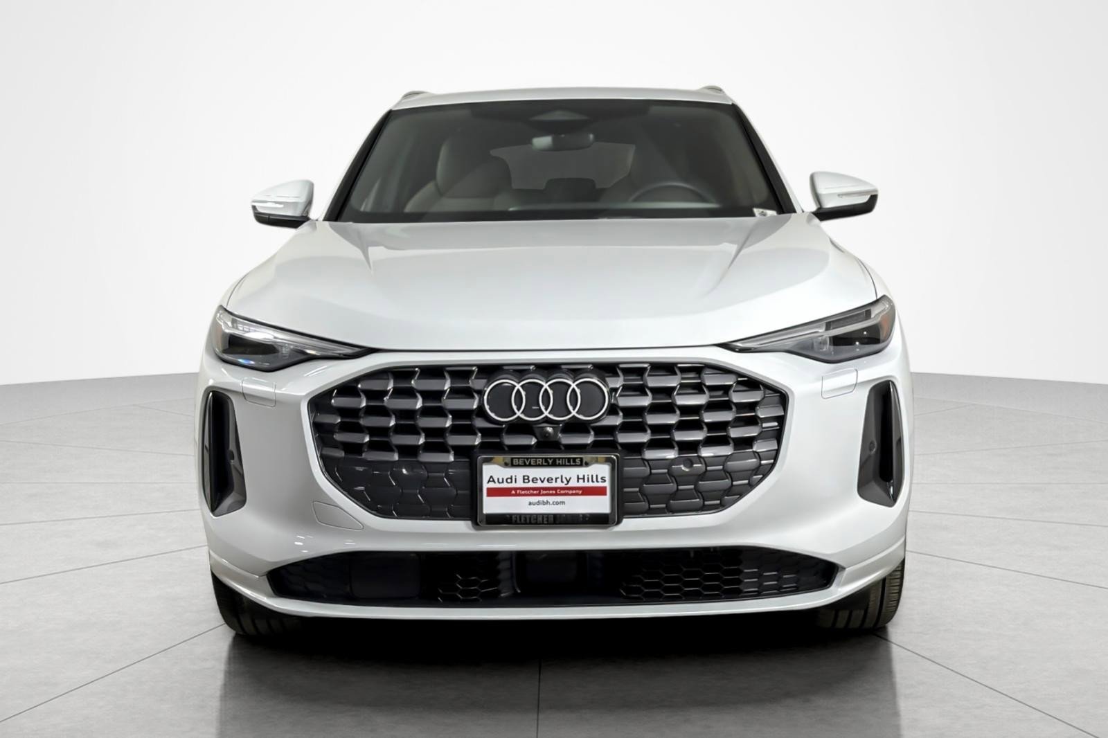 Used 2025 Audi Q5 Premium Plus w/ Premium Plus image 8