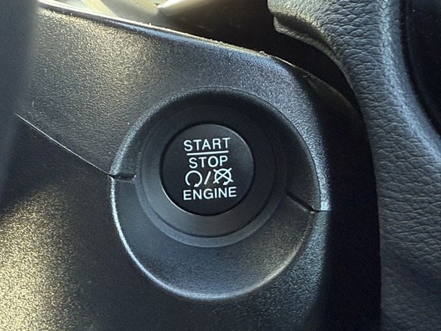 Used 2018 Jeep Compass Limited w/ Navigation Group image 36