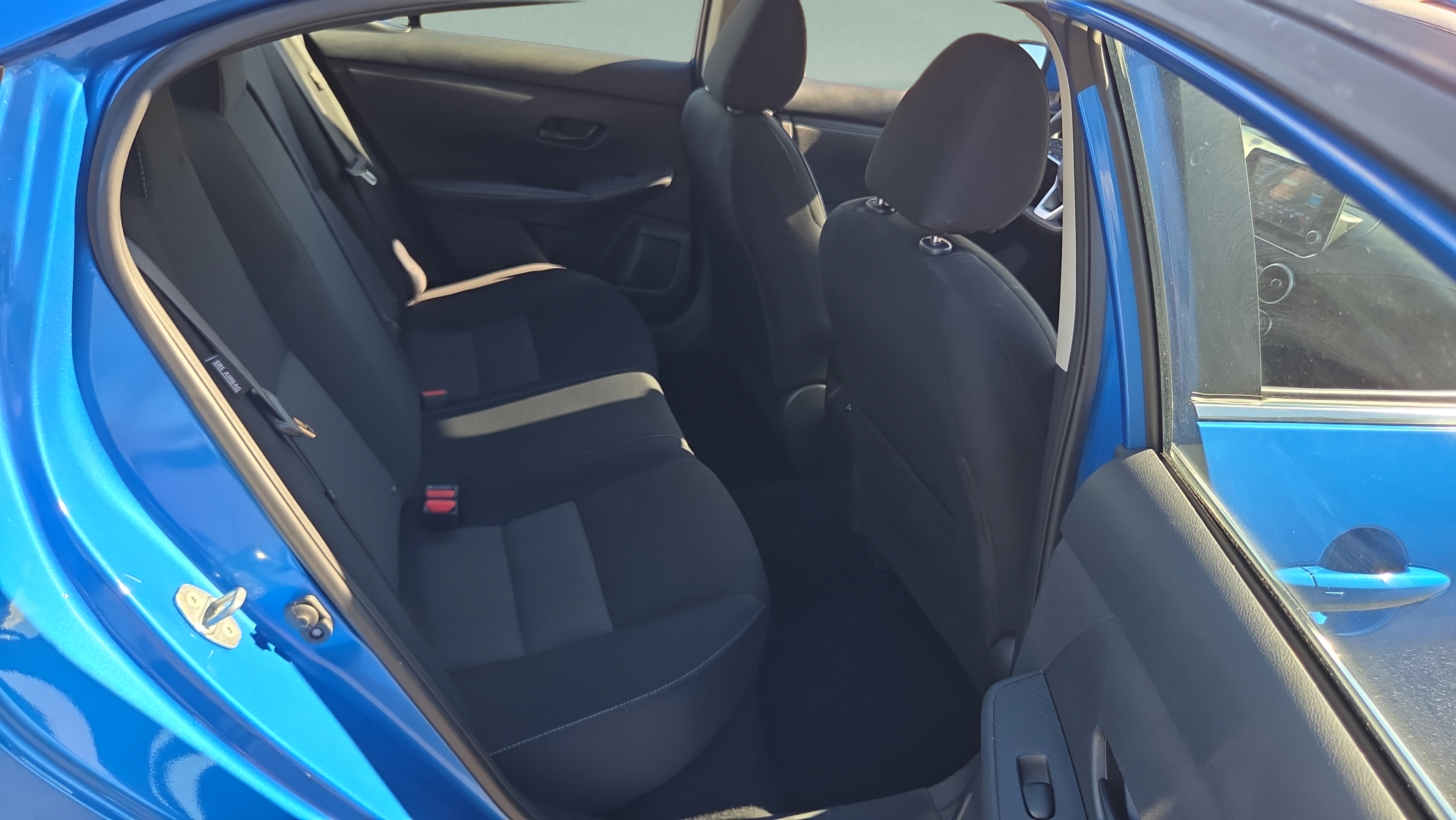 Used 2024 Nissan Sentra SV FWD image 14