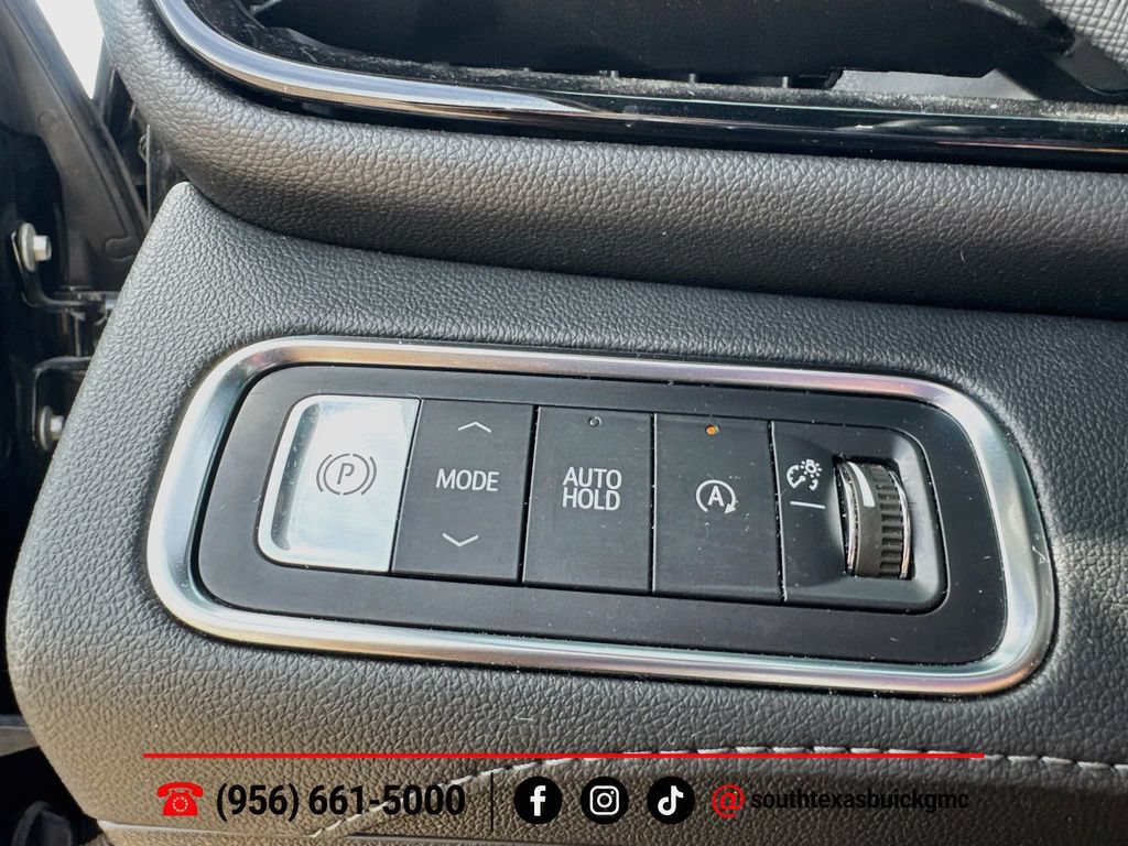 Used 2025 Buick Enclave Sport Touring w/ Power Package FWD image 23