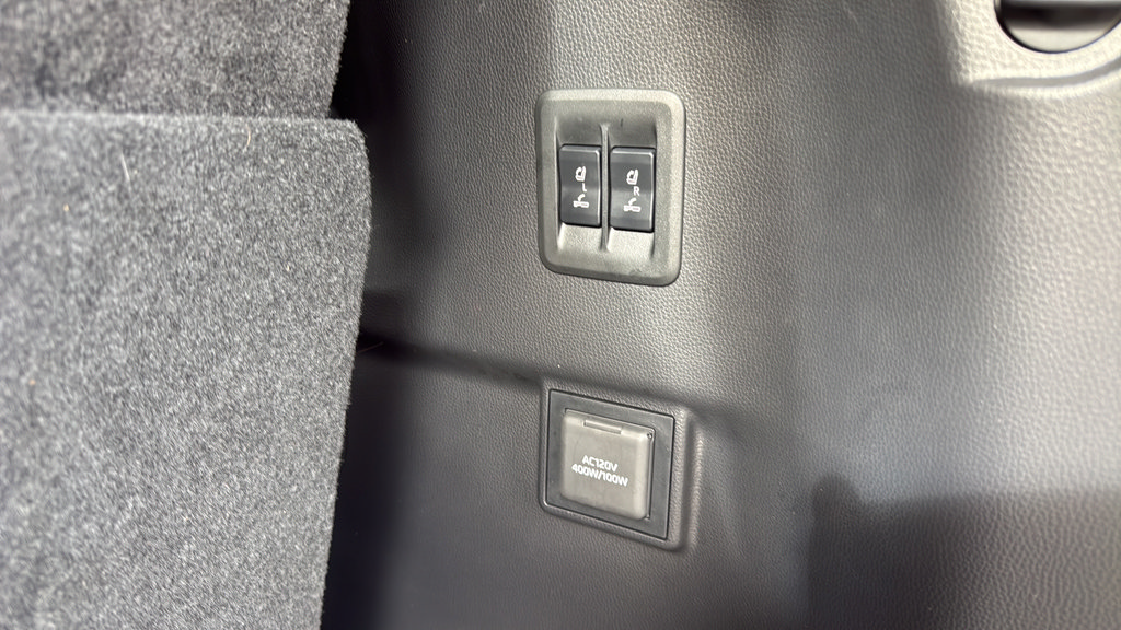 Used 2024 Lexus GX 550 w/ Accessory Package (2T) AWD/4WD image 22