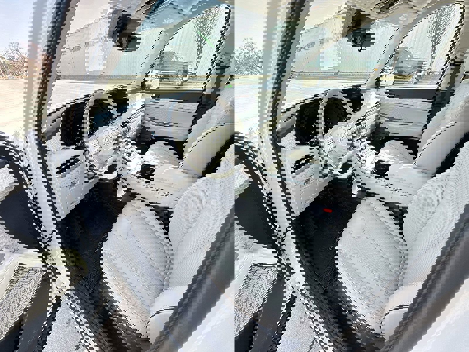 Used 2024 Hyundai Palisade Calligraphy image 10