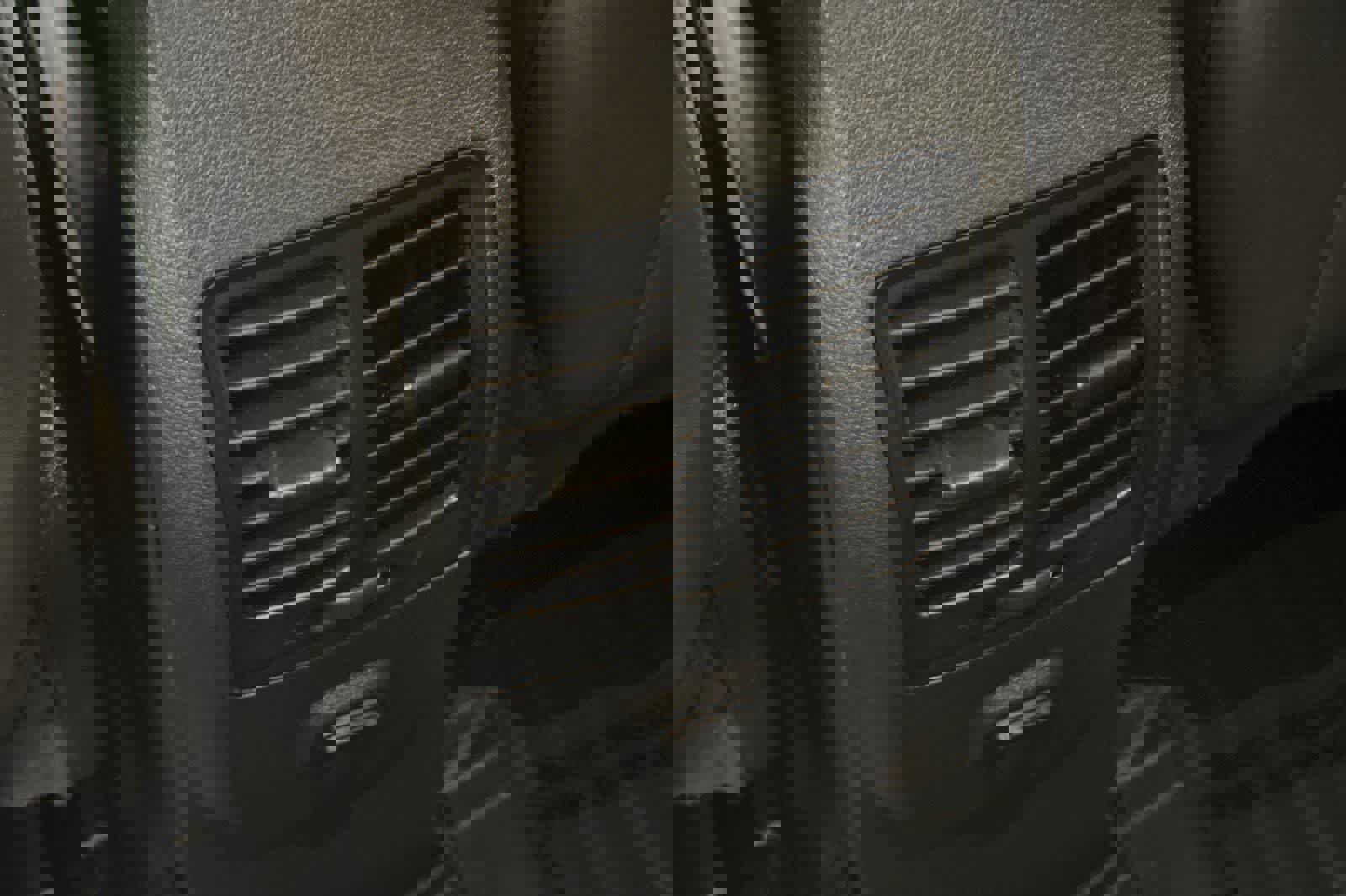 Used 2019 Ford Escape SE image 15