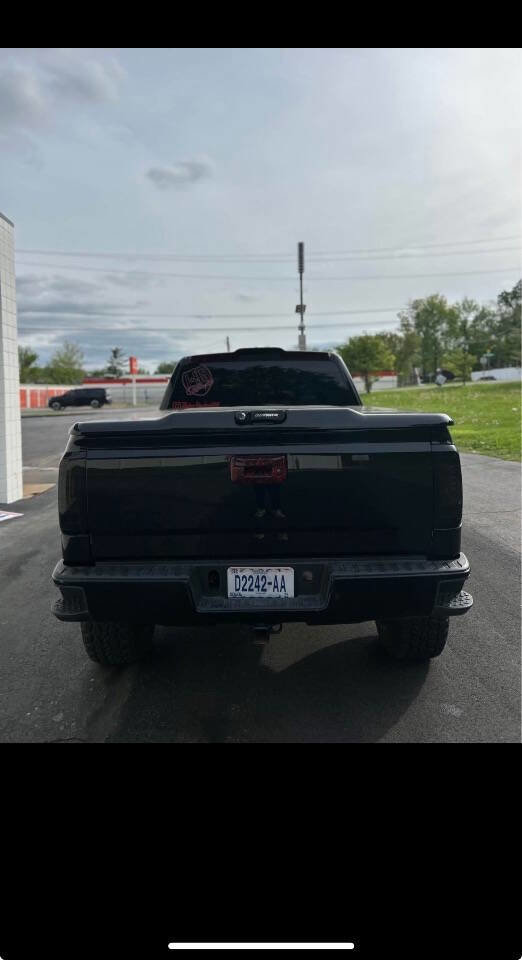 Used 2018 Chevrolet Silverado 1500 LT w/ All Star Edition image 6