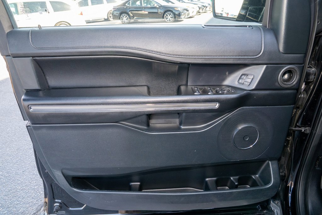 Used 2020 Ford Expedition XLT w/ Equipment Group 202A image 18