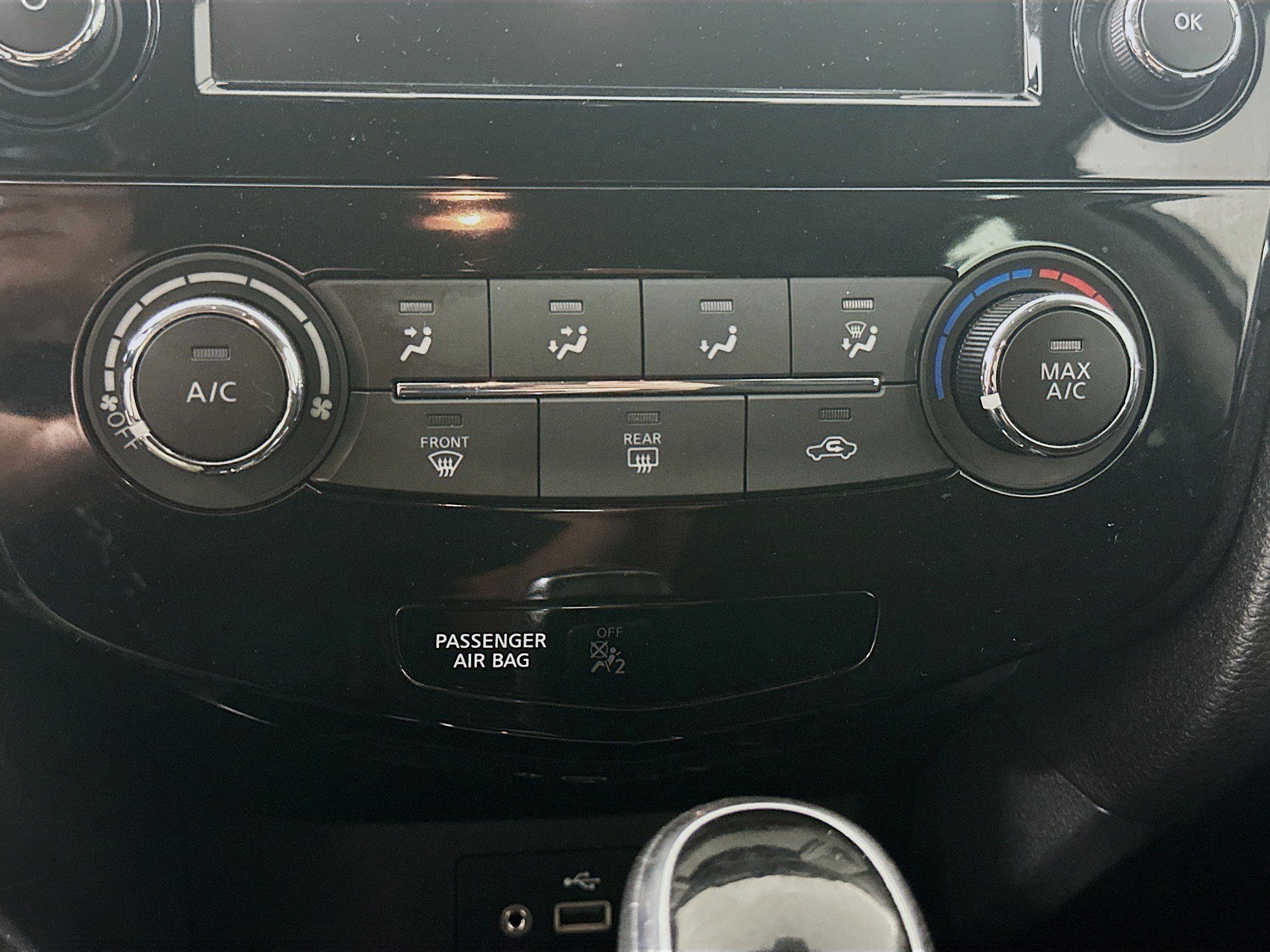 Used 2020 Nissan Rogue S w/ Special Edition Package FWD image 21