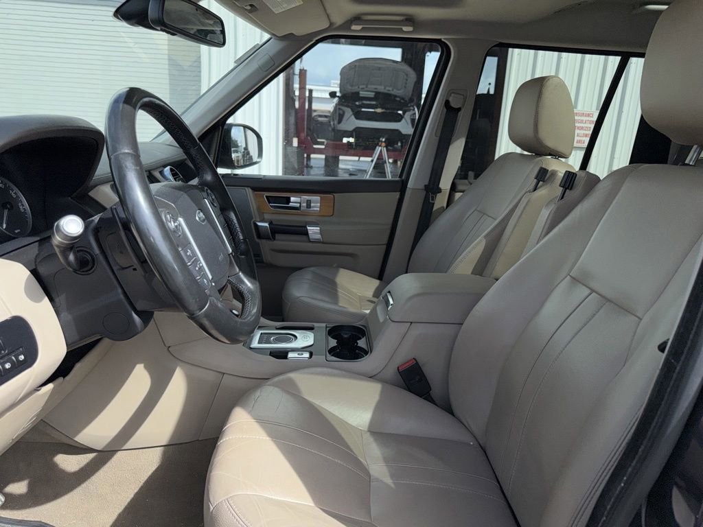 Used 2015 Land Rover LR4 HSE AWD/4WD image 14