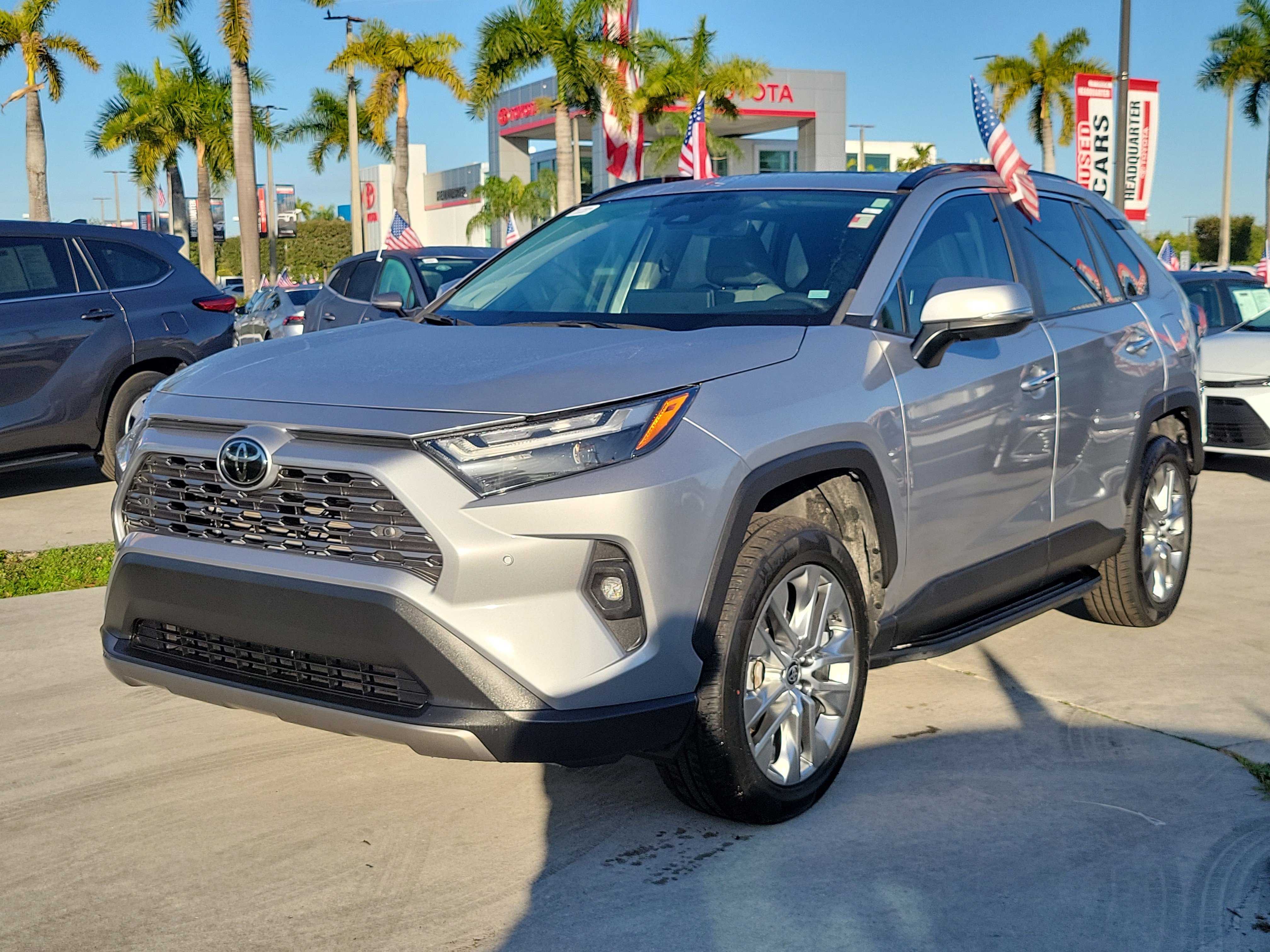 Used 2023 Toyota RAV4 Limited image 6