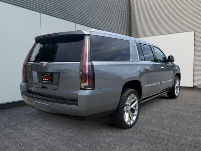 Used 2020 Cadillac Escalade ESV Premium Luxury AWD/4WD image 13