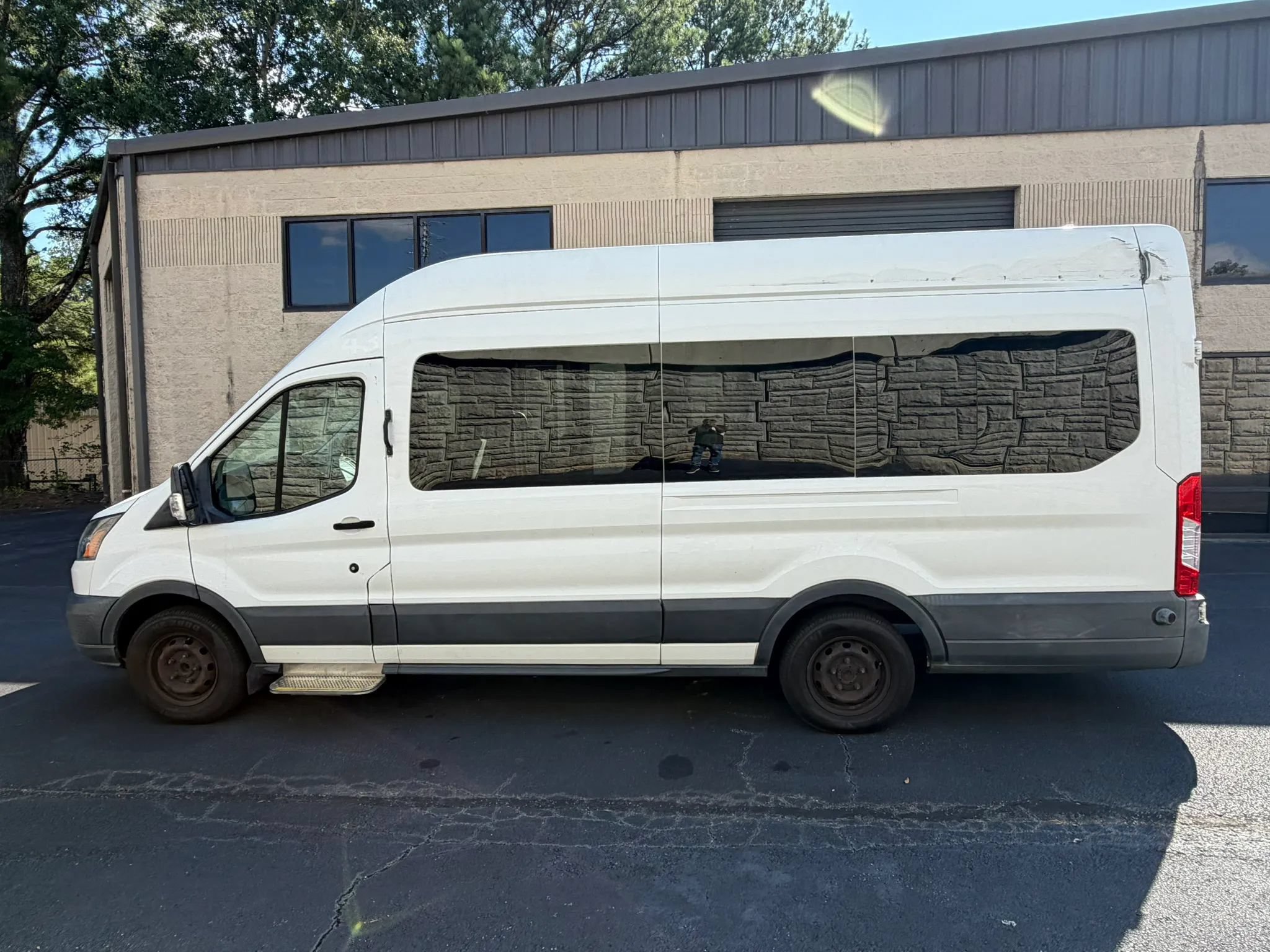 Used 2018 Ford Transit 350 148 High Roof Extended RWD image 3