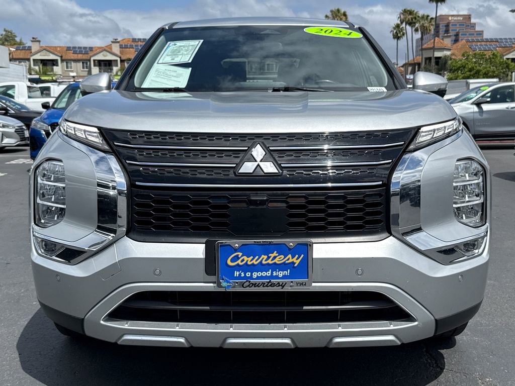 Used 2024 Mitsubishi Outlander SE FWD image 4