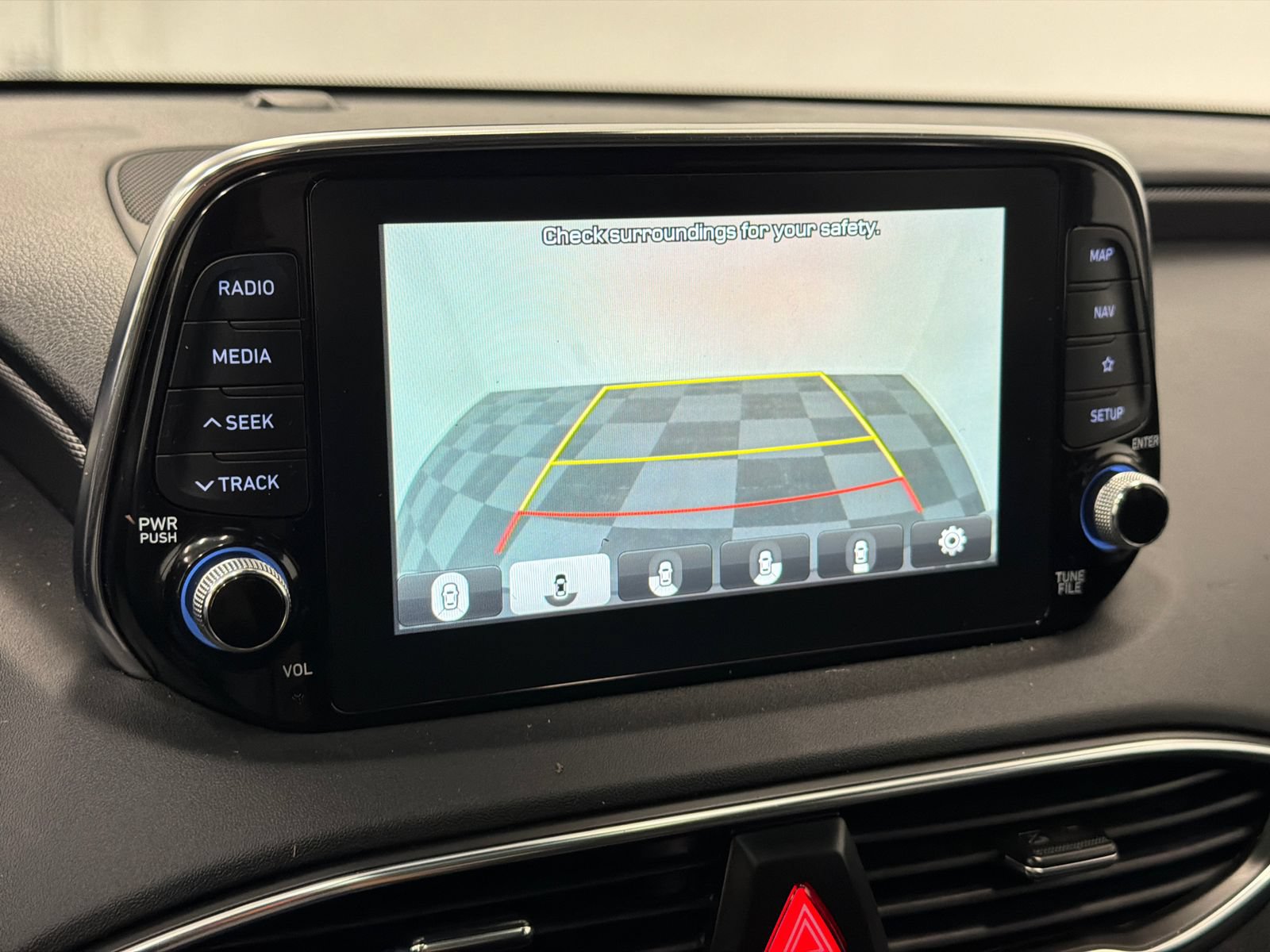 Used 2020 Hyundai Santa Fe Limited AWD/4WD image 24