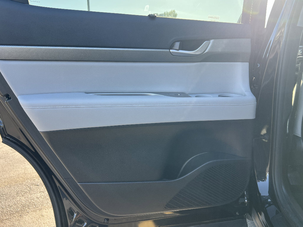 Used 2025 Hyundai Palisade SEL AWD/4WD image 32
