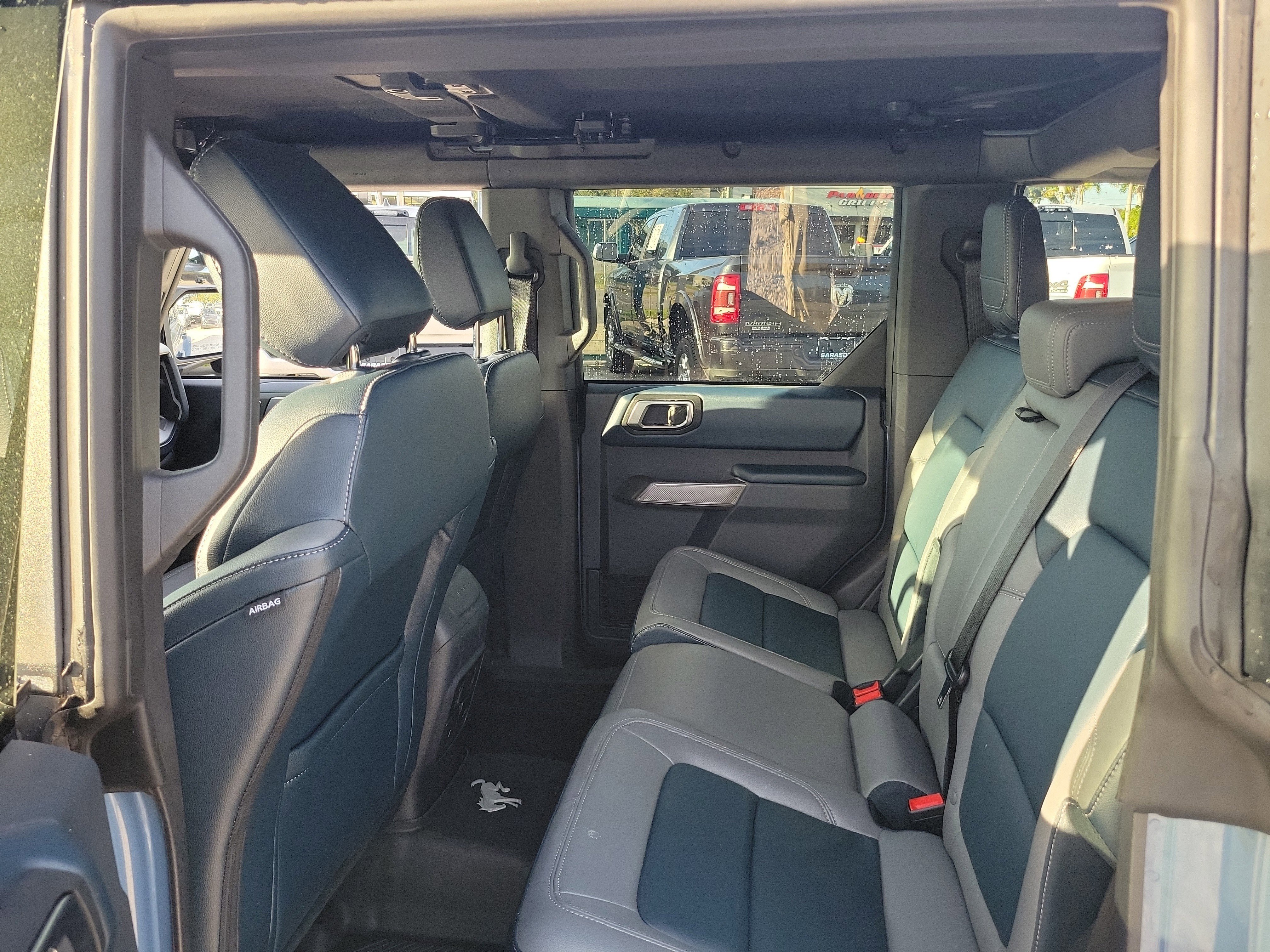 Used 2023 Ford Bronco Outer Banks image 13