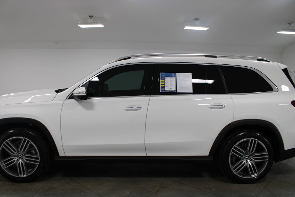 Used 2025 Mercedes-Benz GLS 450 4MATIC image 6