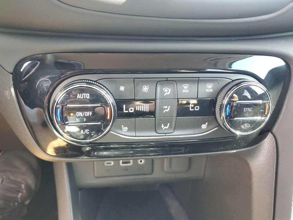 Used 2023 Buick Encore GX Select image 34