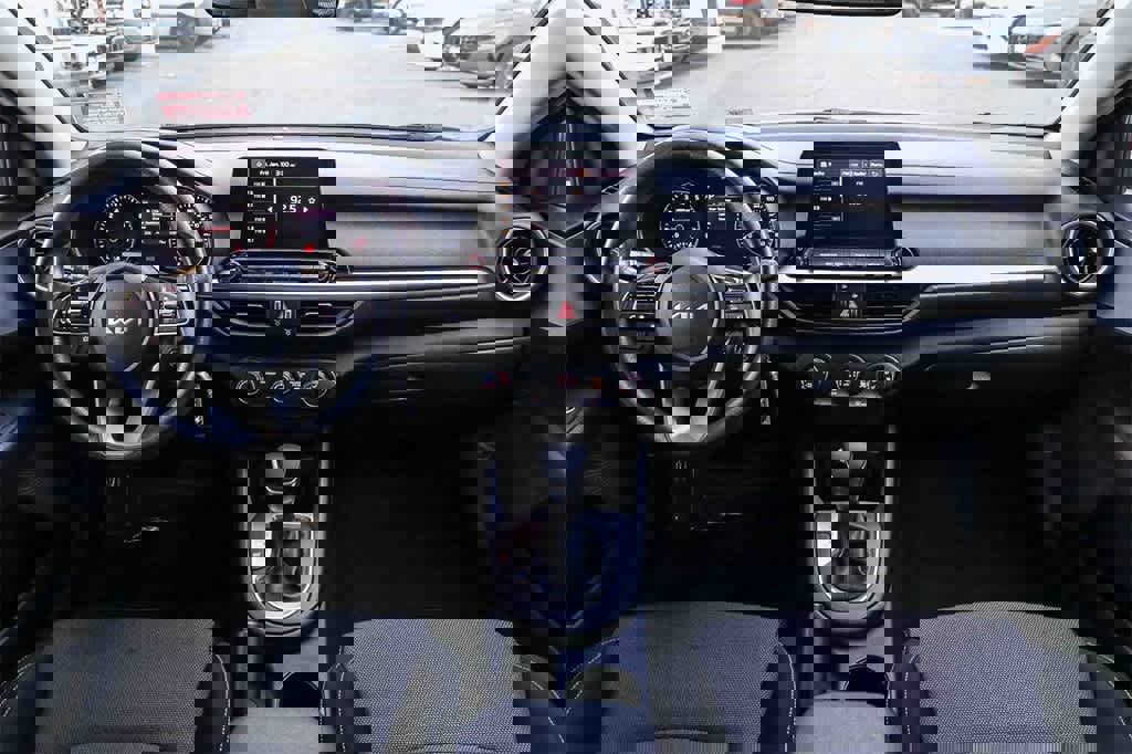 Used 2024 Kia Forte LXS image 12