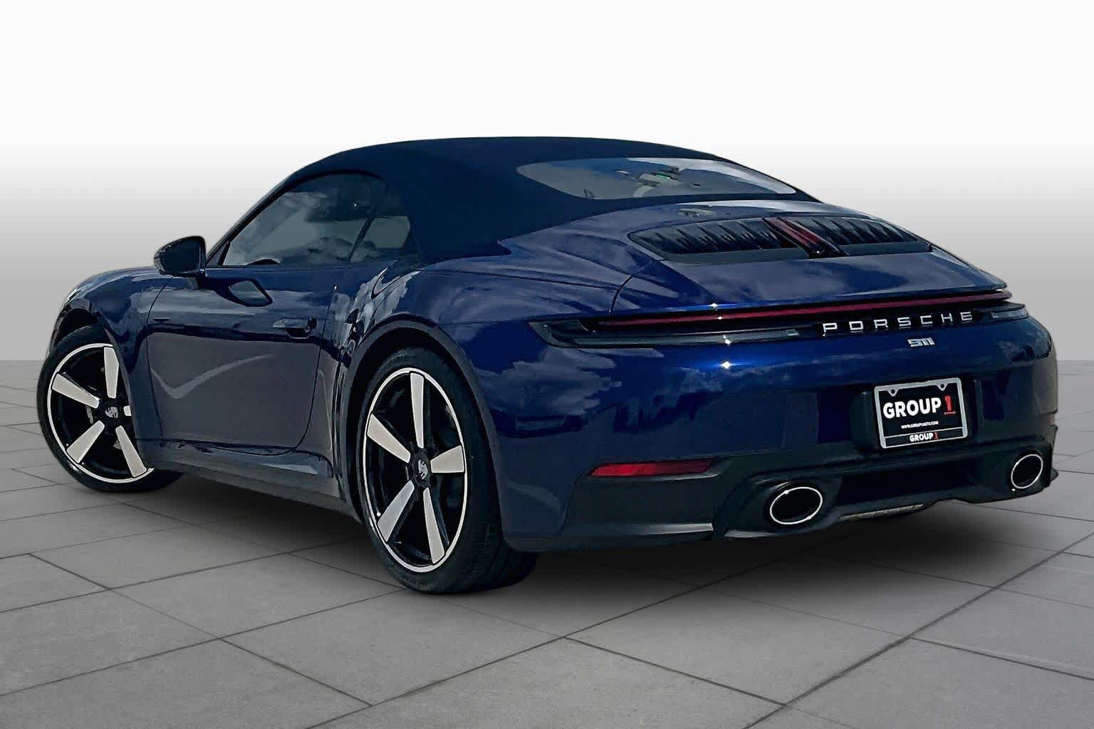 Used 2025 Porsche 911 Carrera RWD image 10