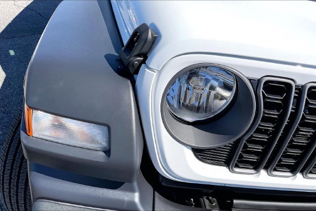 Used 2025 Jeep Wrangler Unlimited Sport AWD/4WD image 27