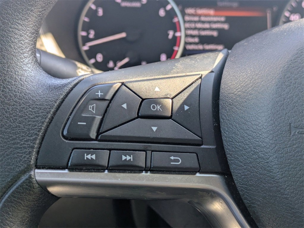 Used 2024 Nissan Sentra SV w/ Lighting Package image 25