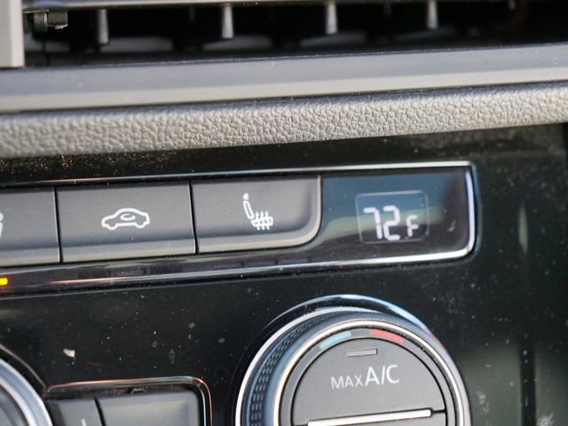 Used 2019 Volkswagen Jetta R-Line FWD image 31