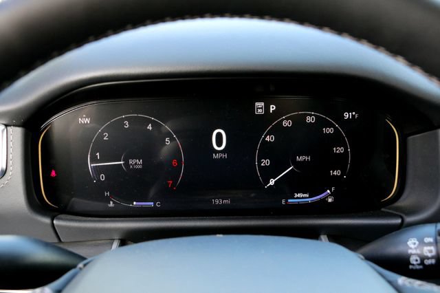 New 2026 Jeep Grand Wagoneer Limited AWD/4WD image 12