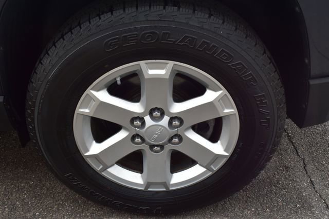 Used 2015 GMC Acadia SLE image 48