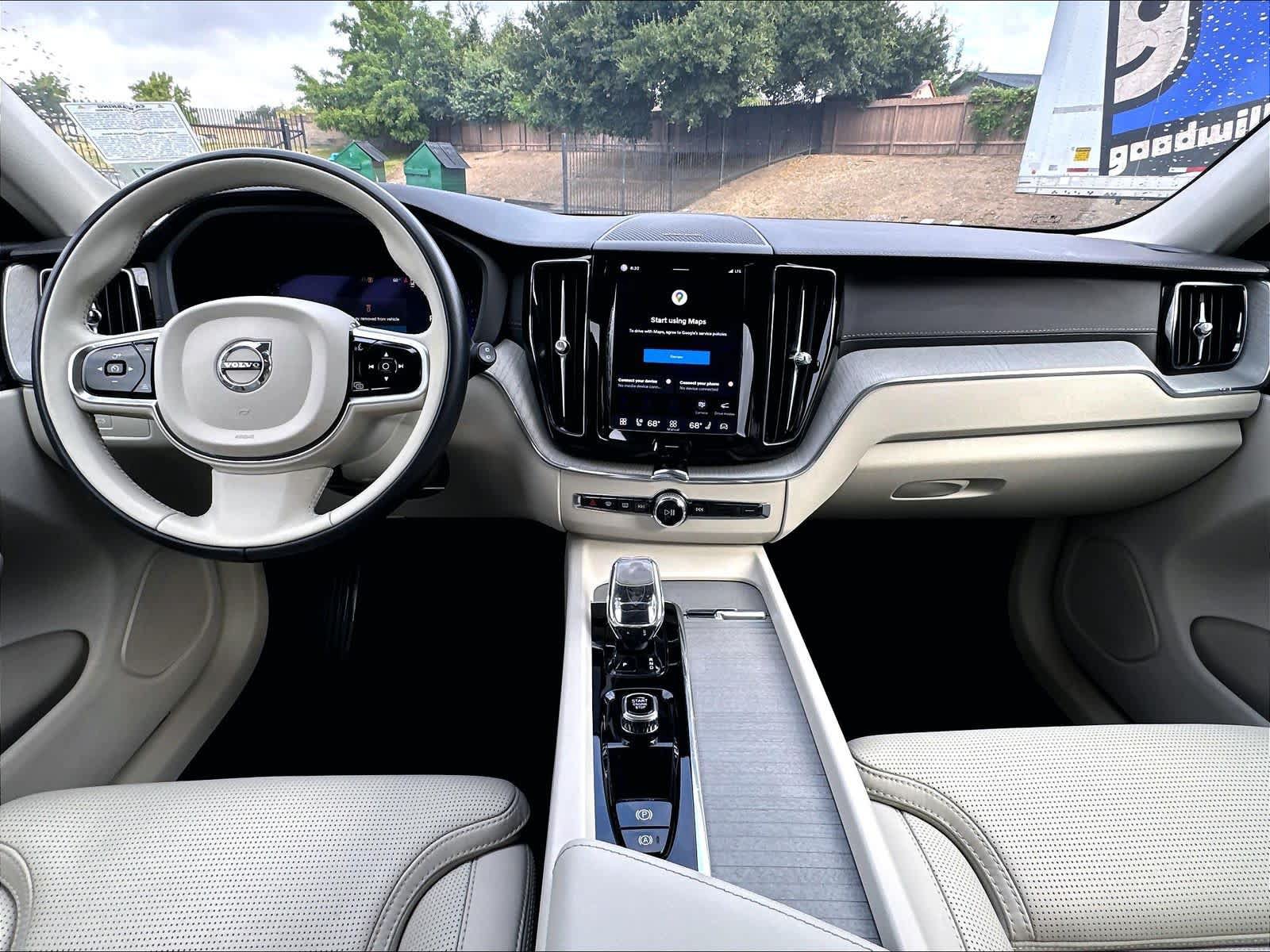 Used 2024 Volvo XC60 B5 Ultimate w/ Protection Package Premier AWD/4WD image 18
