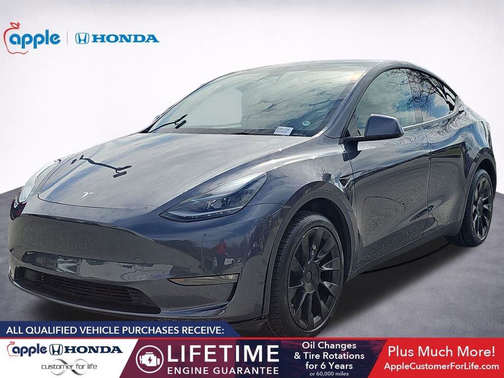 Used 2023 Tesla Model Y Long Range image 12