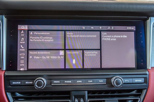 Used 2020 Porsche Macan Turbo image 19