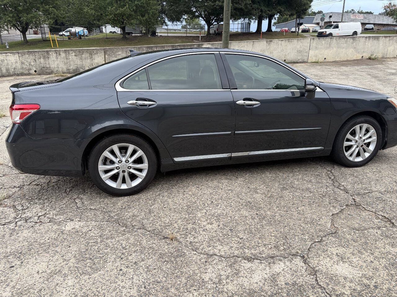 Used 2011 Lexus ES 350 FWD image 11