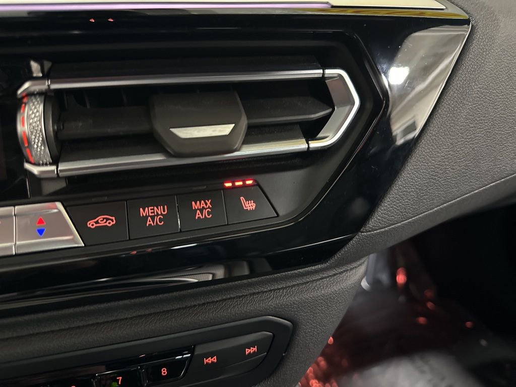 Used 2022 BMW Z4 sDrive30i w/ Convenience Package image 3