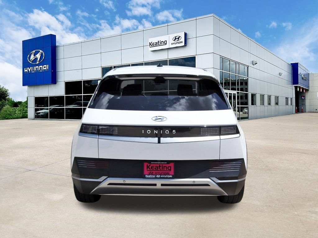 Certified 2024 Hyundai Ioniq 5 SE RWD image 6