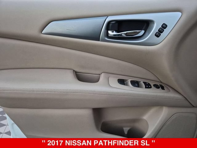 Used 2017 Nissan Pathfinder SL w/ SL Premium Package AWD/4WD image 11