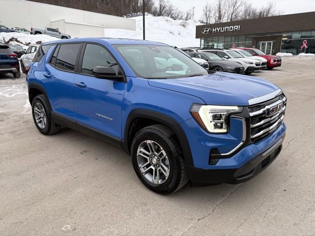 Used 2026 GMC Terrain Elevation image 7