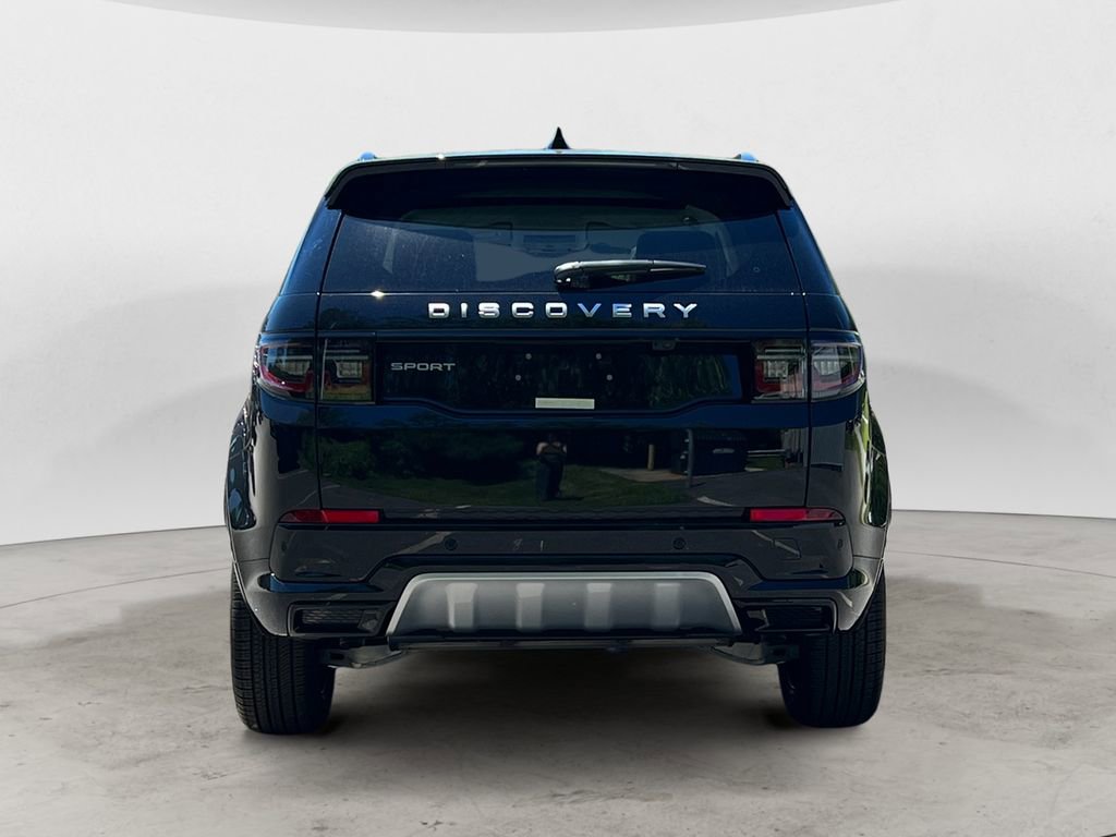 New 2024 Land Rover Discovery Sport S image 4