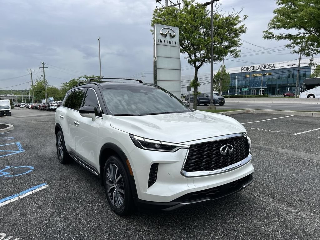 Certified 2023 INFINITI QX60 Autograph w/ Cargo Package AWD/4WD image 2