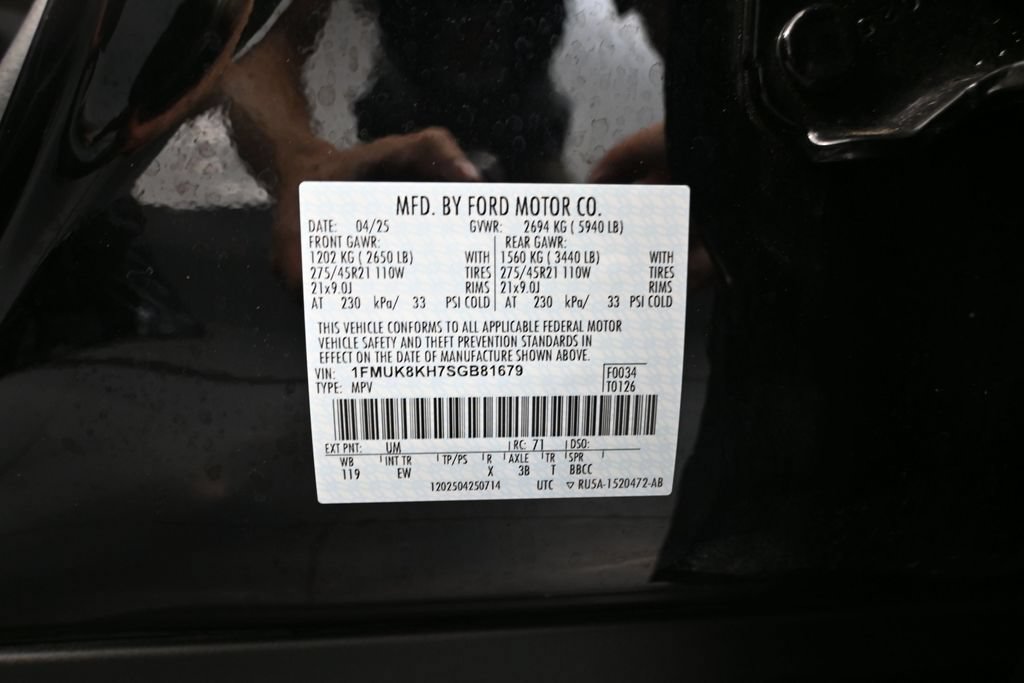 Used 2025 Ford Explorer ST-Line w/ ST-Line Street Pack AWD/4WD image 55