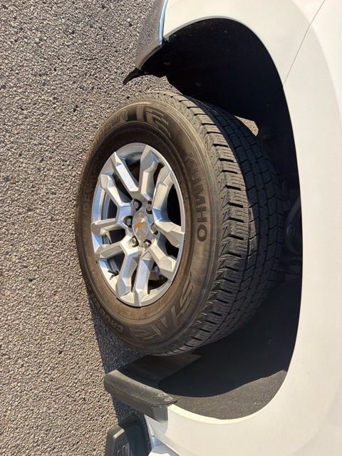 Used 2025 Chevrolet Silverado 1500 LT AWD/4WD image 33