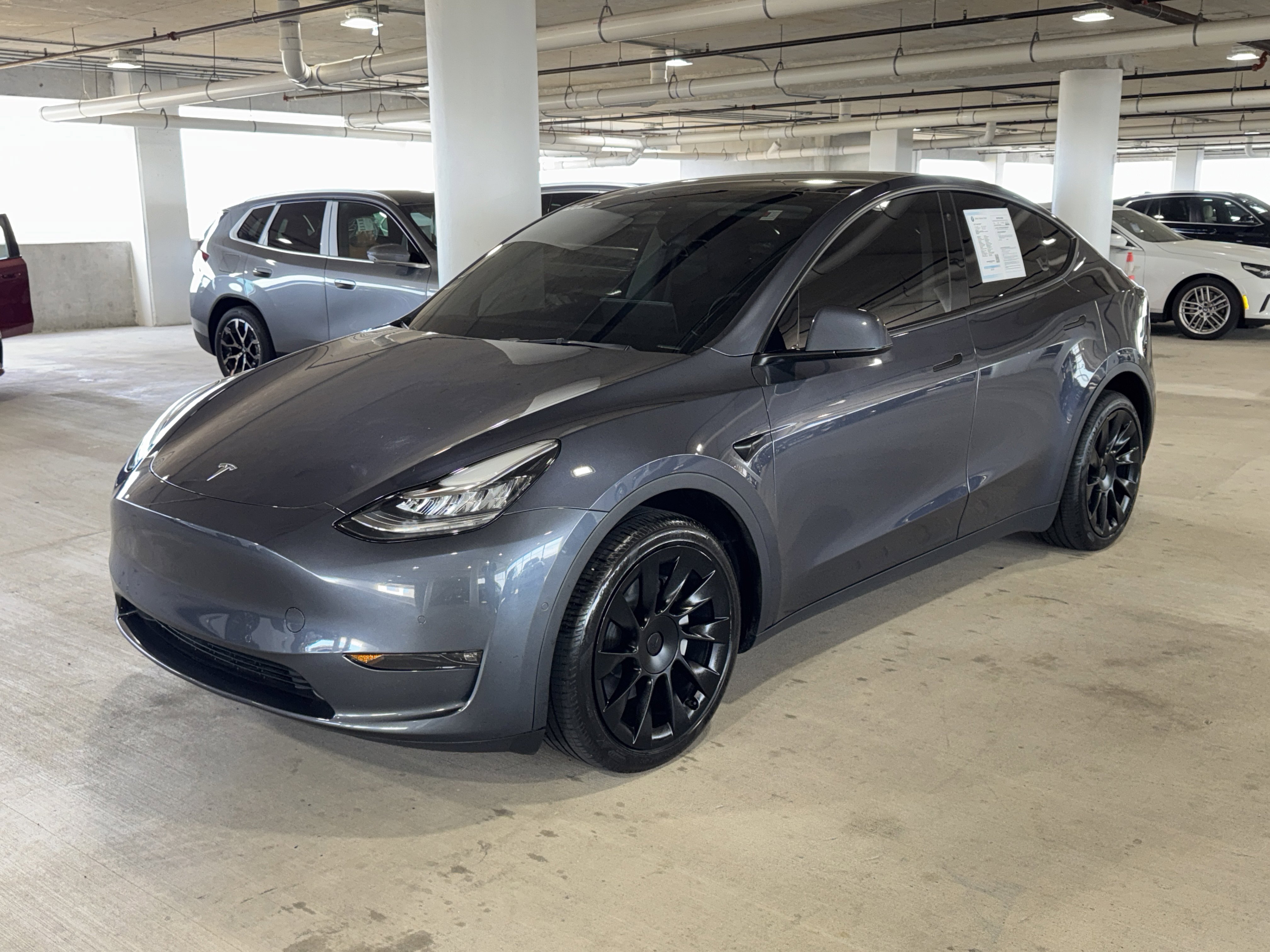 Used 2022 Tesla Model Y Long Range image 4