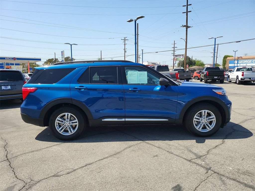 Used 2022 Ford Explorer XLT w/ Equipment Group 202A RWD image 28