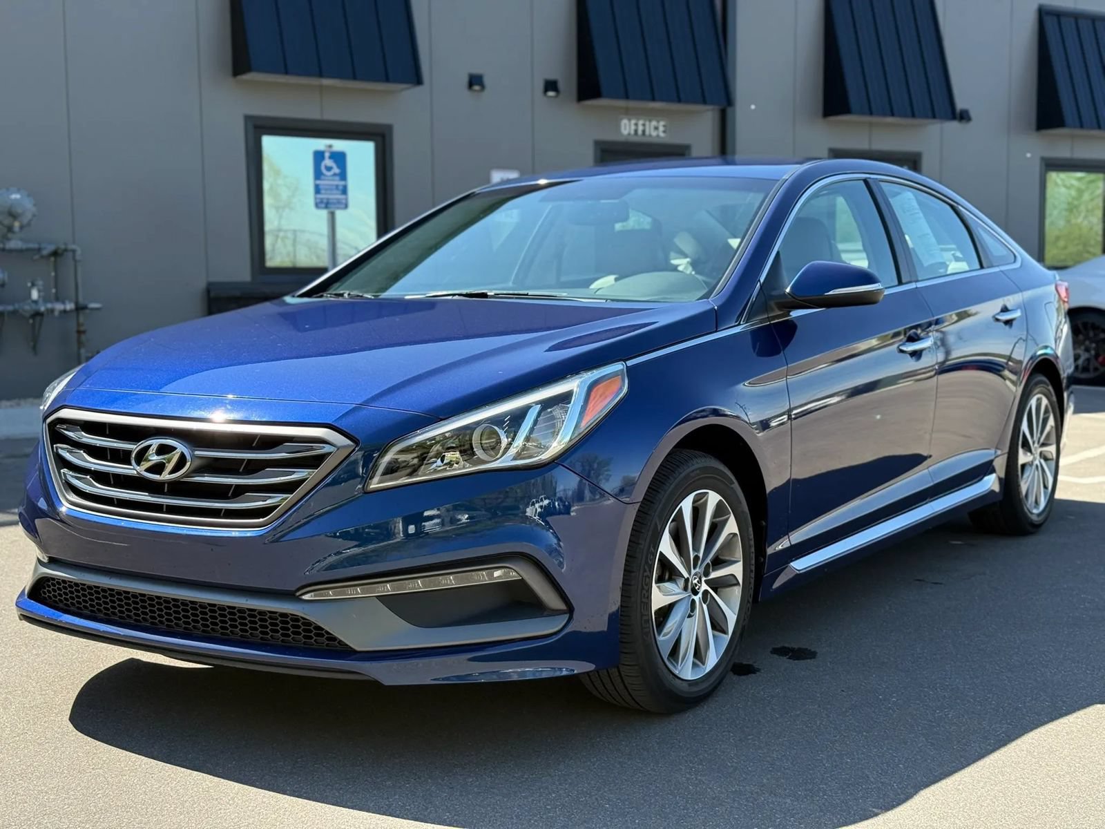 Used 2015 Hyundai Sonata Sport w/ Option Group 04