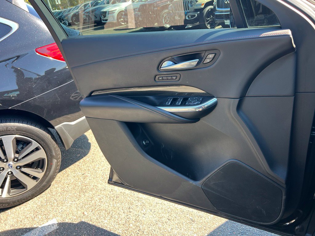 Used 2019 Cadillac XT4 Sport AWD/4WD image 17