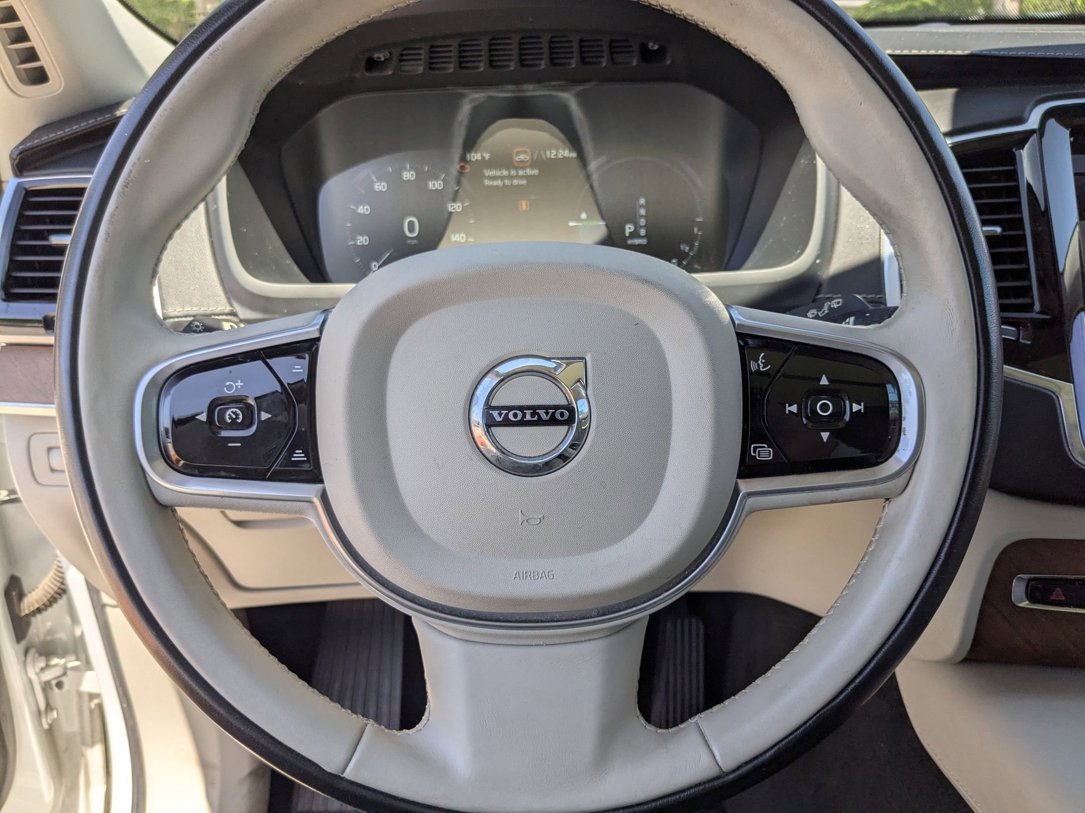 Used 2017 Volvo XC90 T8 Inscription w/ Vision Package AWD/4WD image 9