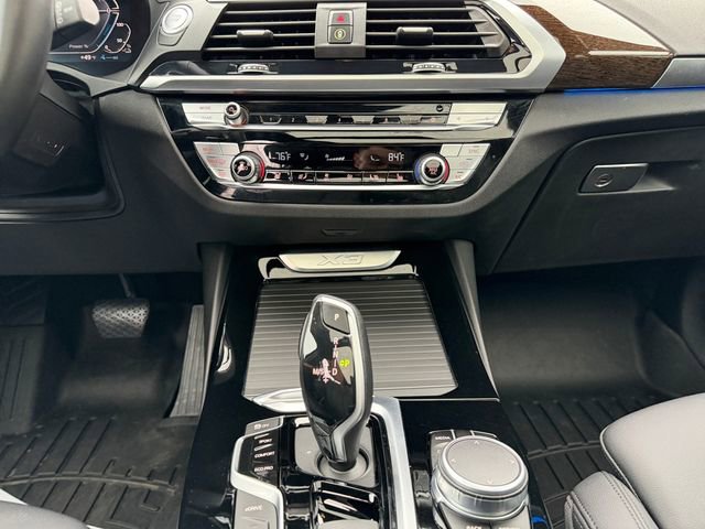 Used 2021 BMW X3 xDrive30e w/ Premium Package image 11