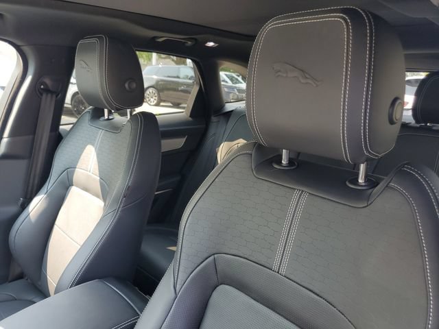 Certified 2026 Jaguar F-PACE R-Dynamic S AWD/4WD image 23