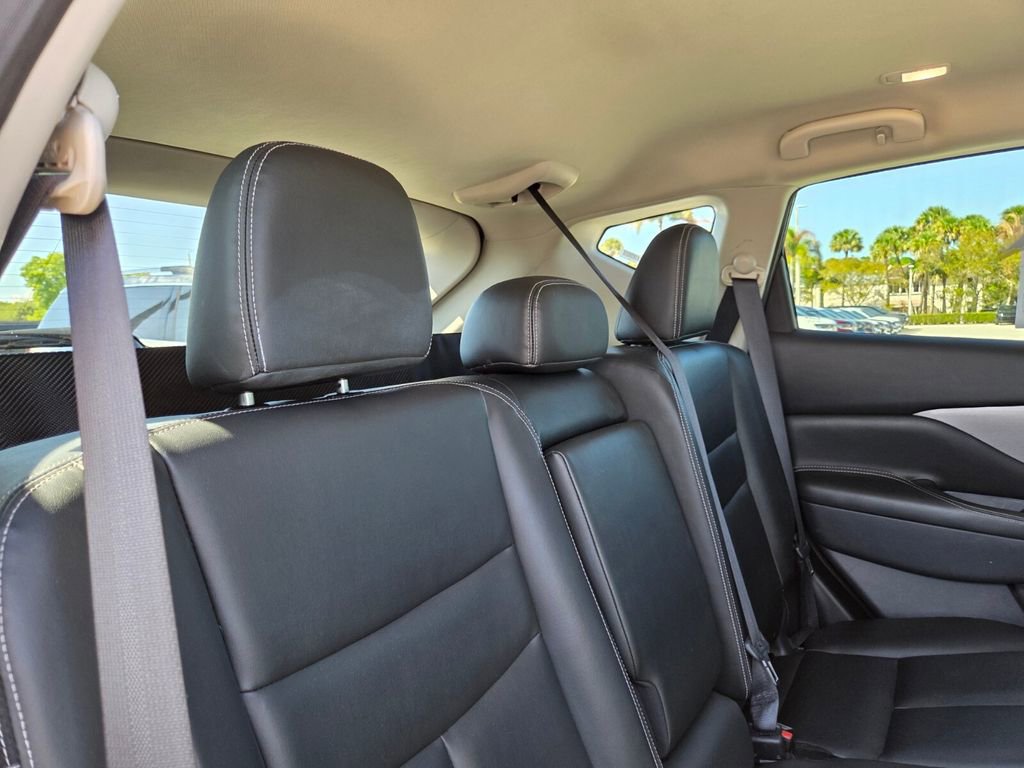Used 2023 Nissan Murano SV image 14