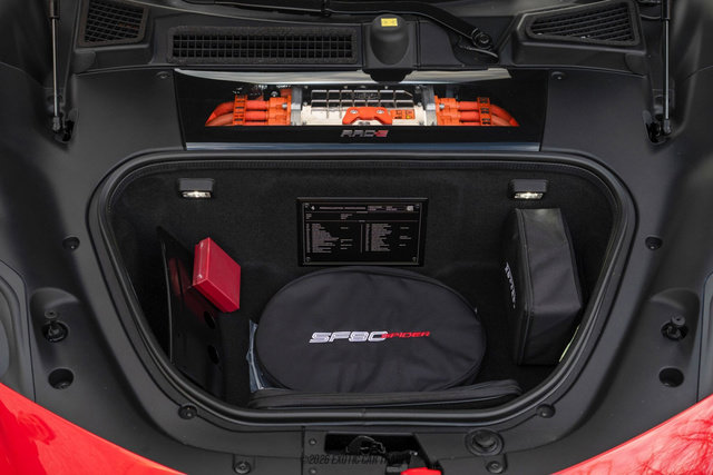 Used 2025 Ferrari SF90 Spider image 73