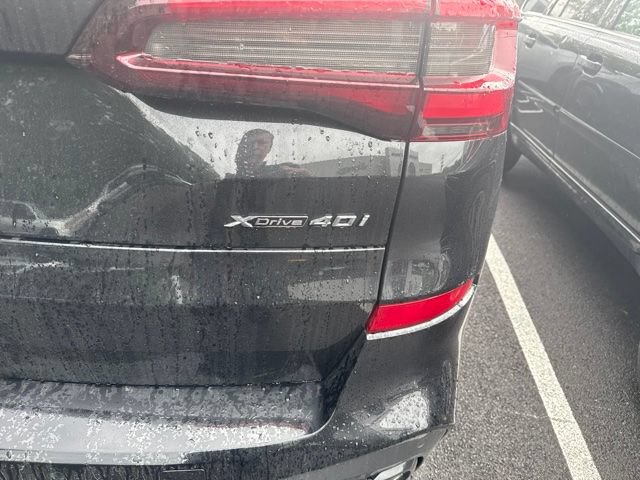 Used 2022 BMW X5 xDrive40i w/ M Sport Package AWD/4WD image 10